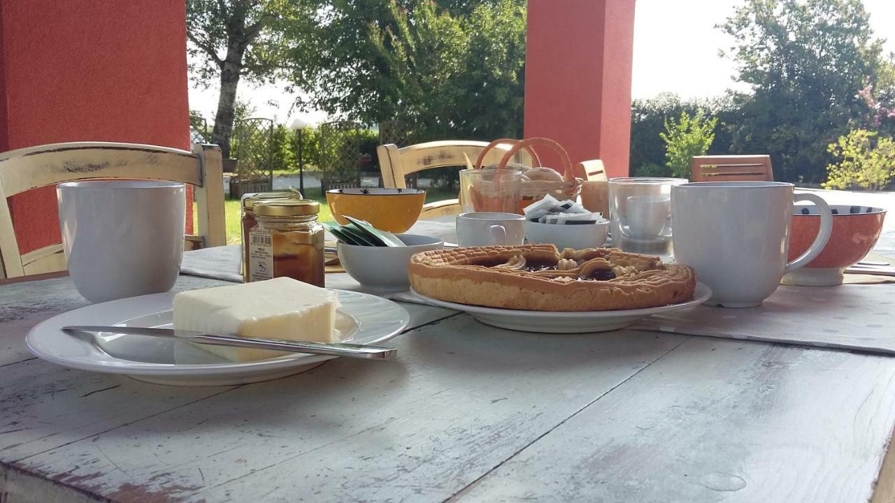 Santa Maria Di Lorgana Bed and Breakfast Minerbio Exteriör bild